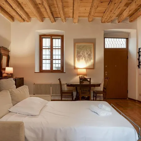 Zola, Charme E Vista Nel Cuore Di Апартаменты *