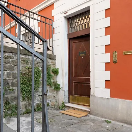 Daire Zola, Charme E Vista Nel Cuore Di