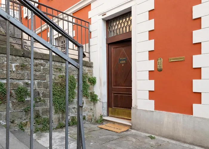 Daire Zola, Charme E Vista Nel Cuore Di