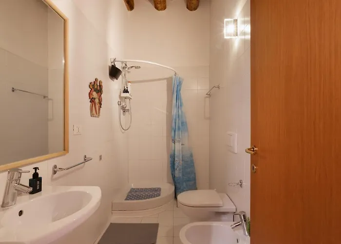 Zola, Charme E Vista Nel Cuore Di